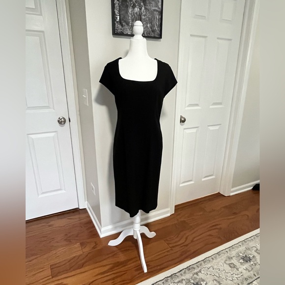 Shape FX Sheath Dress w Power Mesh Control Lining - Picture 2 of 8